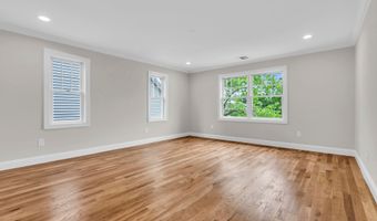 516 13th Ave, Belmar, NJ 07719