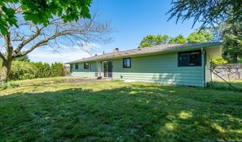 2832 Oak Grove Dr NW, Albany, OR 97321
