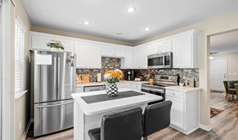 272 West Sq, Bluffton, SC 29910