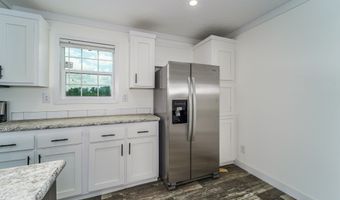 4043 Lake Mayers, Baxley, GA 31513
