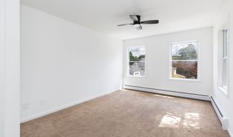 8 James St, Danbury, CT 06810
