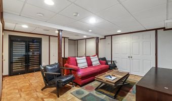 103 Glenbrook Dr, Cheshire, CT 06410