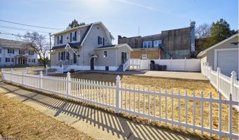 6 Levitt Ave, Bergenfield, NJ 07621