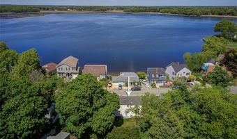 70 Boyce Ave, Barrington, RI 02806