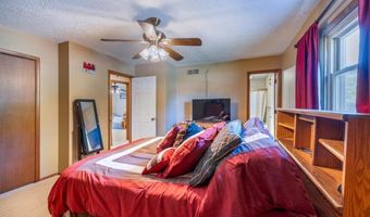 709 Oakhurst Dr, Amherst, OH 44001