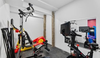 18 Mea Ln, Beach Haven, NJ 08008