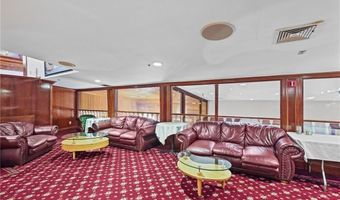 383 Metacom Ave, Bristol, RI 02809