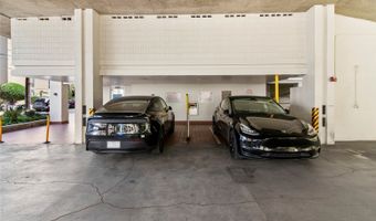 2421 Tusitala St 1902, Honolulu, HI 96815