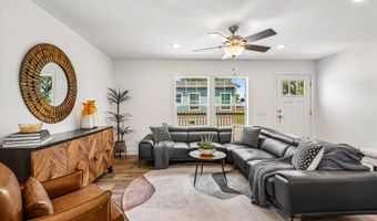 7368 NE BERWICK Dr 2, Ankeny, IA 50021