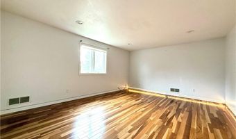 74 Plymouth Rd, East Providence, RI 02914