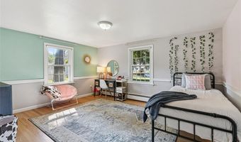15 Birchwood Dr, Cumberland, RI 02864