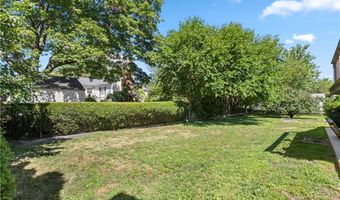 12 Parsons St, East Providence, RI 02914