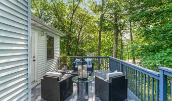 4 Quail Run Dr, Danbury, CT 06811