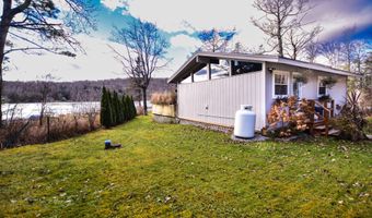 260 Sherwood Dr, Becket, MA 01223