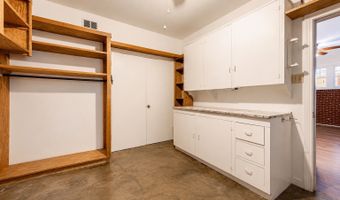 6142 Masonic Dr, Alexandria, LA 71031