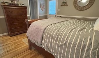 165 Shadow Moss Dr, Athens, GA 30605