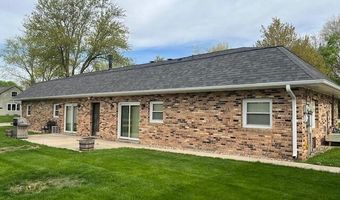 4716 Hutchison St, Ames, IA 50014