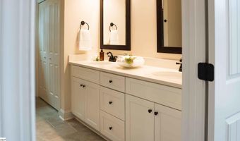 606 B Parkwood Dr, Anderson, SC 29625
