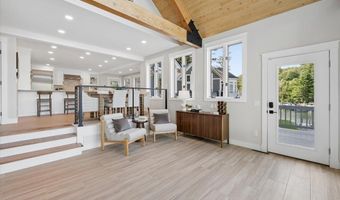 78 Rollins Rd, Alton, NH 03810