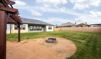 120 Western Way, Adkins, TX 78101