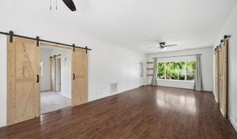 202 N Walnut St, Anderson, MO 64831