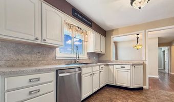 1008 Columbus Cir S, Ashland, OH 44805