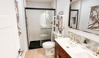 1688 S Aurora Ln, Nekoosa, WI 54457