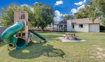 811 Rushwood Ct, Augusta, KS 67010