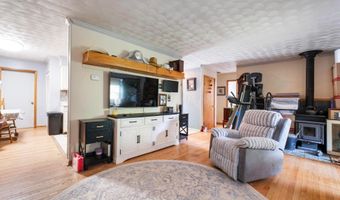 6628 Bateman Ln, Athens, OH 45701