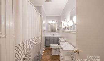 80 Pine St, Badin, NC 28009