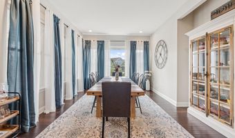 102 PHOEBE Ct, Lake Frederick, VA 22630