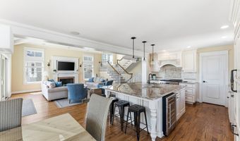 162 75th St, Avalon, NJ 08202