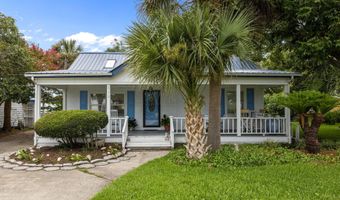 319 Old Causeway Rd, Atlantic Beach, NC 28512