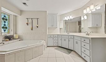 22165 171st St, Basehor, KS 66007