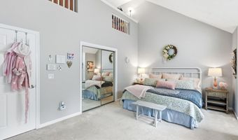 6 Standish Way 2, Amherst, NH 03031