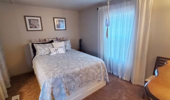 10550 SE 70th Ave 8, Milwaukie, OR 97222