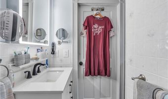 584 Lonsdale Ave, Central Falls, RI 02863