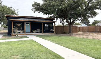 808 12th St, Abernathy, TX 79311