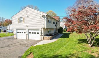10 Brightwood Ln, Branford, CT 06405