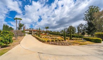 2740 Los Alisos Dr, Fallbrook, CA 92028
