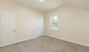 73 Maple Ave, Johnston, RI 02919