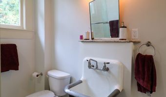 526 Academy St, Bainbridge, GA 39819