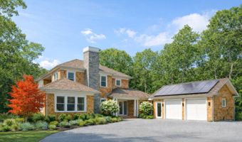 62 Canvasback Ln, Amagansett, NY 11937