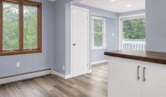 81 Union Ave, Amityville, NY 11701