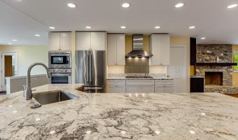 200 Cobb Rd, Aurora, IN 47001