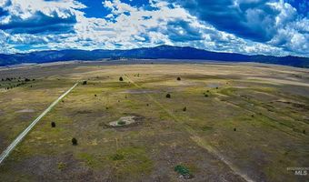 101 Sixty Ln, Cascade, ID 83611