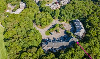 17 Harbor Hill Dr, Bourne, MA 02532
