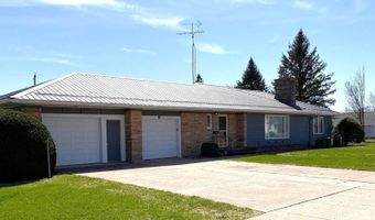 814 4th Ave, Ackley, IA 50601