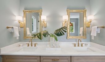608 Pilot St, Beaufort, SC 29902