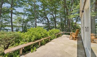 3 Tidewater Cv, Falmouth, ME 04105